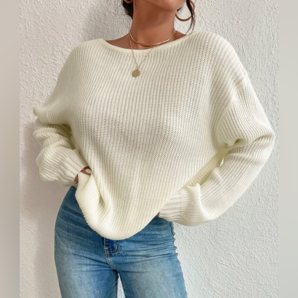 Casual Pullovers Pearls, Twist, Backless, Beaded Sweater - Picture 5 of 8